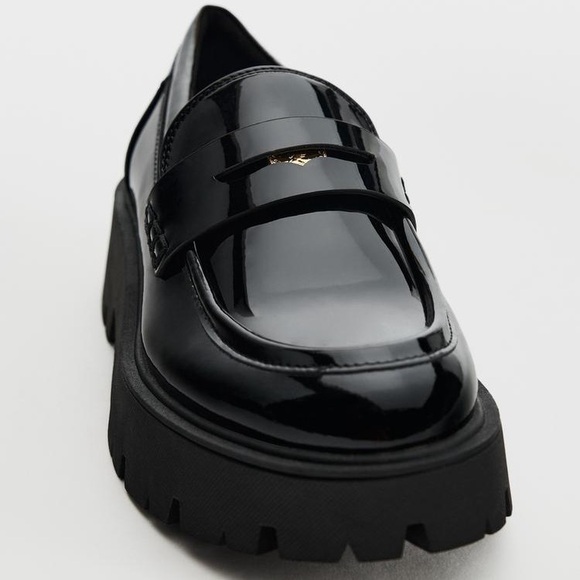 Zara Treaded Sole Loafer - Picture 2 of 5